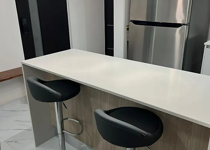 Apartment Elegant, Well-furnished In *